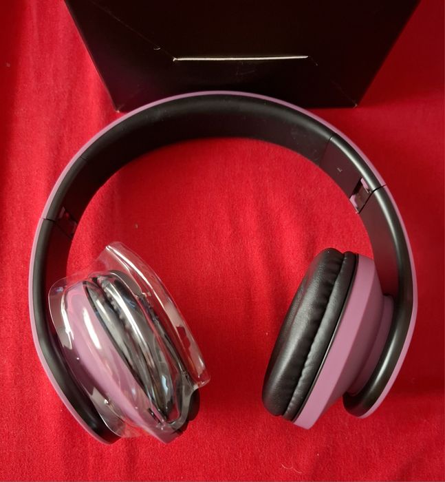 Vând căști PowerLocus