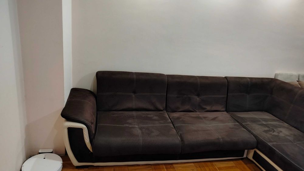 Ъглов диван в добро състояние