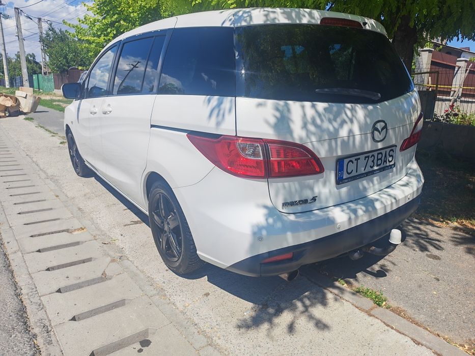 Vând Mazda 5 2012