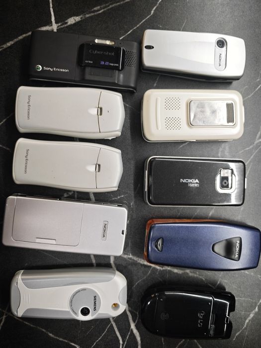 Nokia 7370 e60  6610i Nokia 6110 navigator  n81  Nokia 3510i LG u300 Sony Ericsson k800i Sony Ericsson  t68i siemens  mc 60  de colecție sau piese