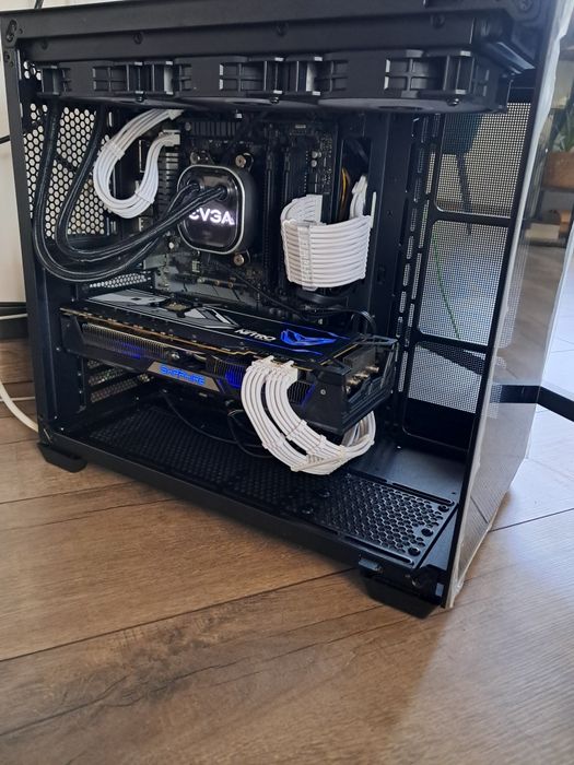 Gaming PC Ryzen 5 3500x Sapphire rx vega 64 8gb
