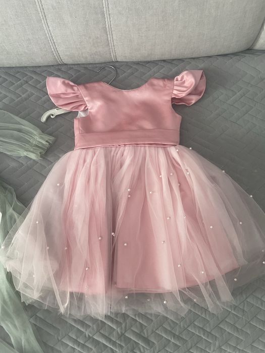 Нарядное платье для девочки