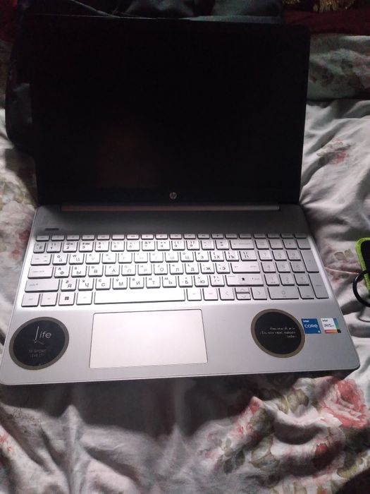 Qarshida HP  core  i 5 noutbuk sotiladi