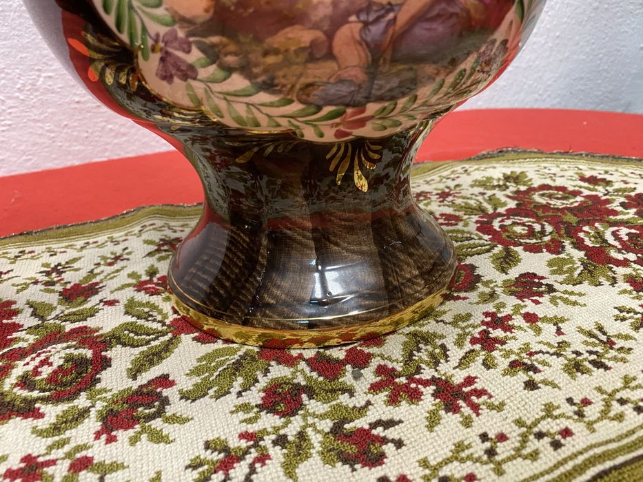 Винтидж порцеланови урни Bequet 1950те ръчна украса маркировка