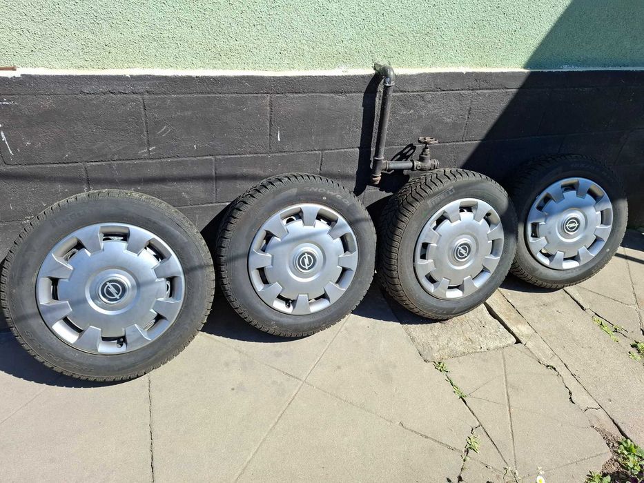 Vand set cauciucuri de iarna Pirelli SnowControl 185/65R15 88T