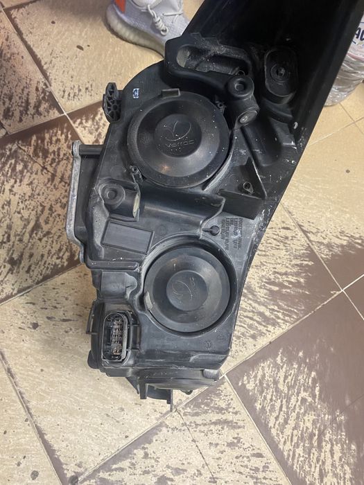 Ford focus st ляв фар