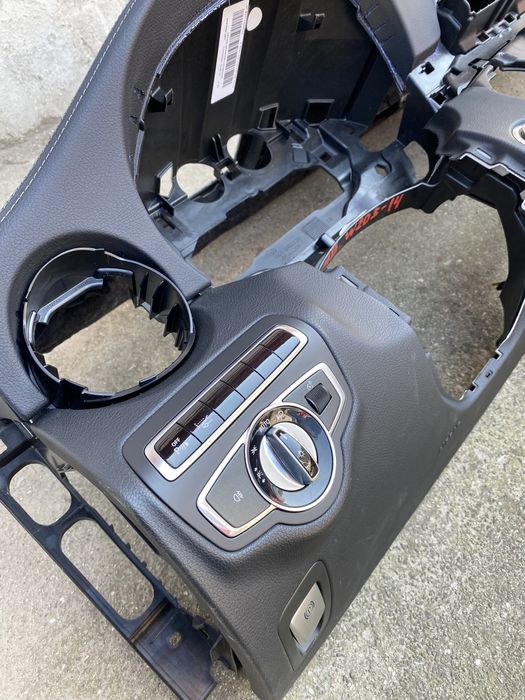 Plansa bord mercedes w205