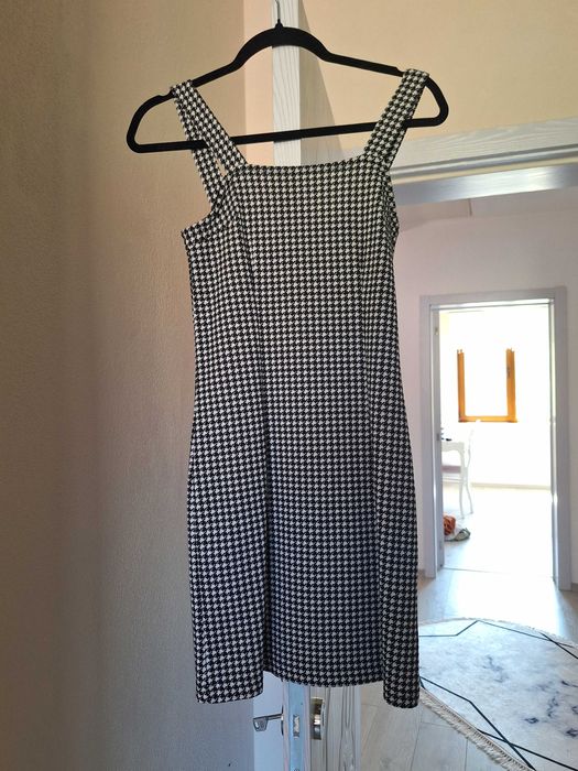 Рокля ежедневна само за 15 лв нова не е носена само пробвана