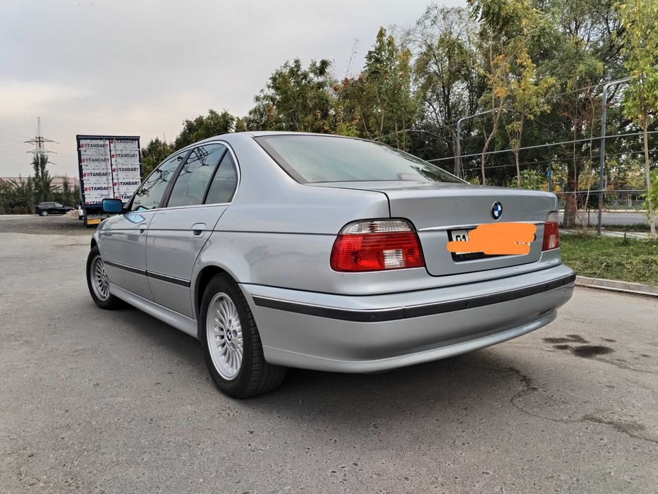 Продам BMW e39, 523i