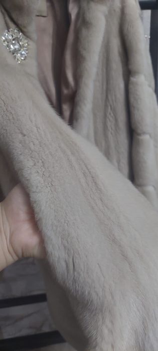 Продам норковую шубу