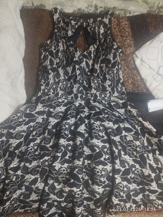 Отдам даром женские вещи