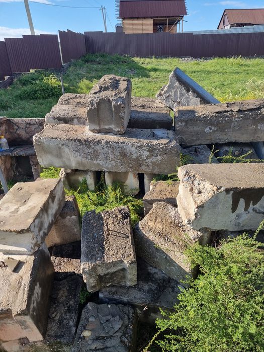 Продам бетонные блоки б/у