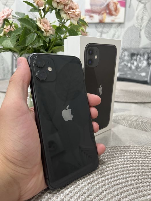 iPhone айфон 11 почти идеал 64гб