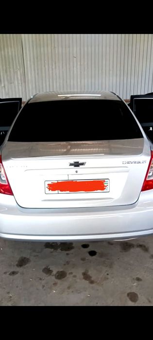 ласетти 1.6 сотилади