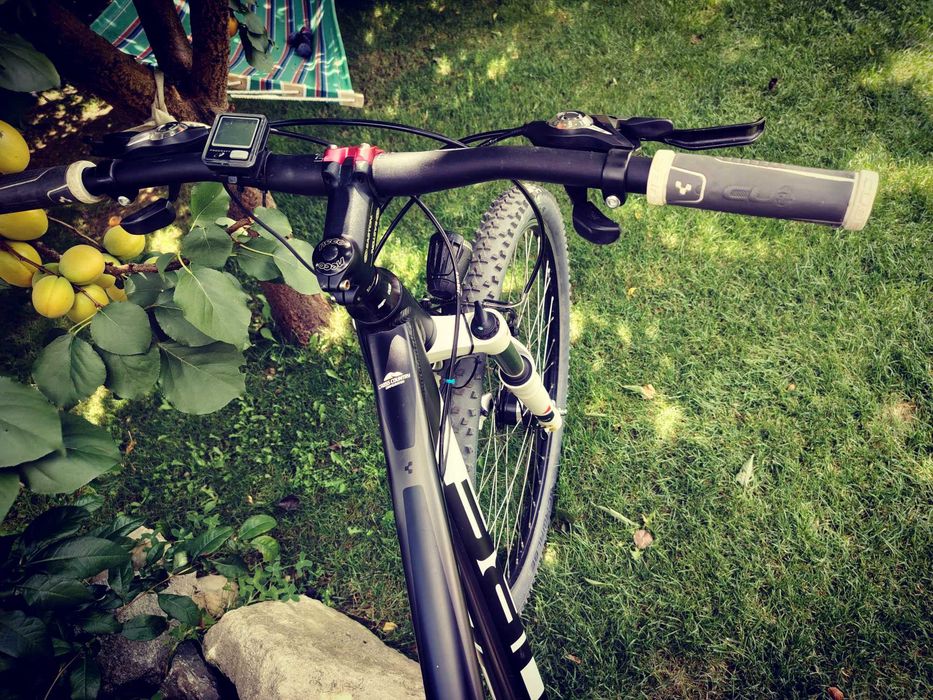 Bicicleta Cube aim 29