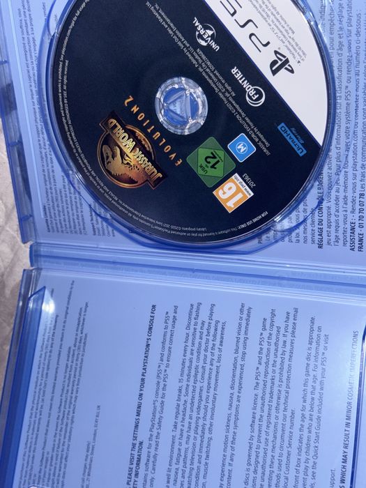 Jocuri de ps5 , spiderman 2 si jurrasic world evolution 2