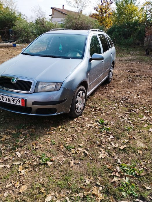 Кола Шкода Фабия 1.4 бензин.16 винтла нов фонос.продавасе