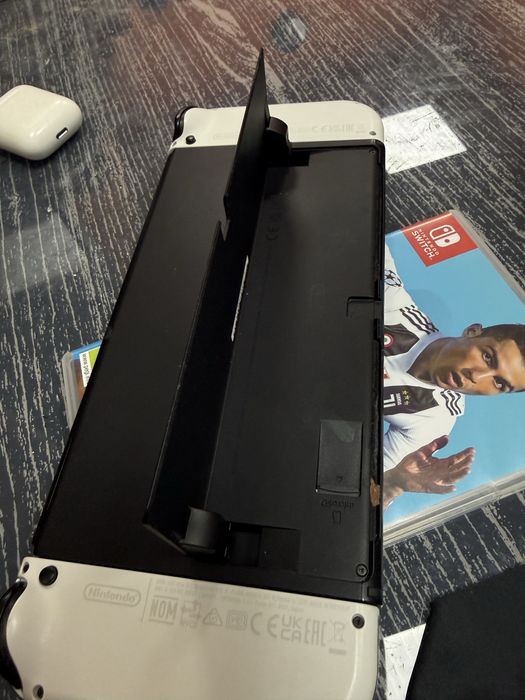 Nintendo switch v2 oled като ново