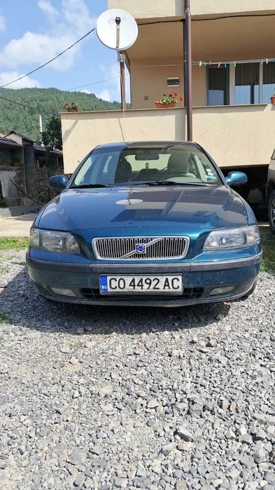 Продавам volvo v70 с проблем в скоростната кутия (ръчна)