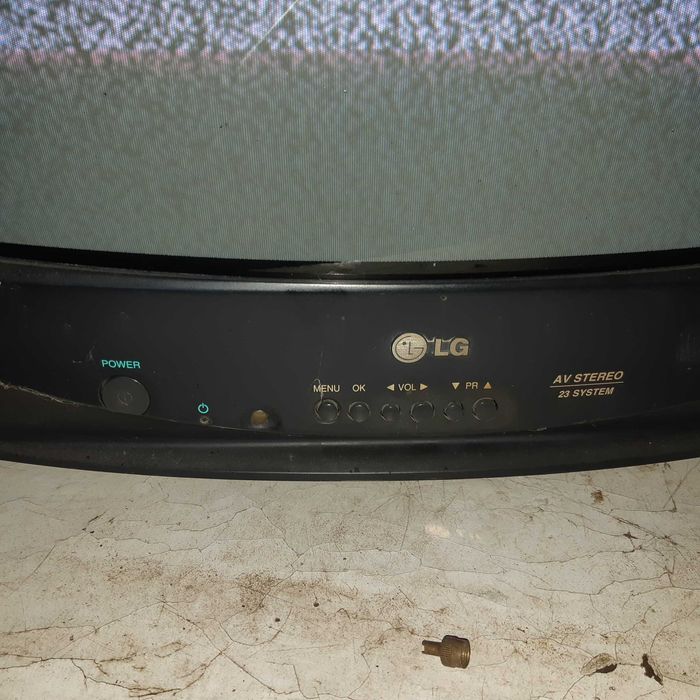 Телевизор LG-21 инча
