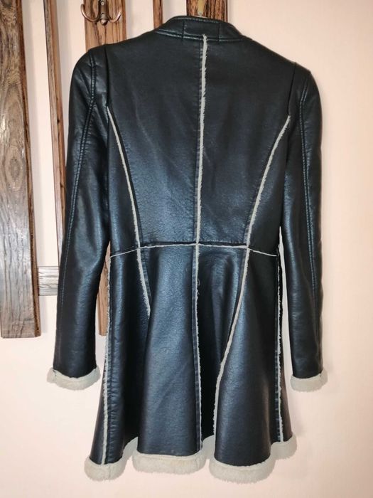 Елагантно кожено палто