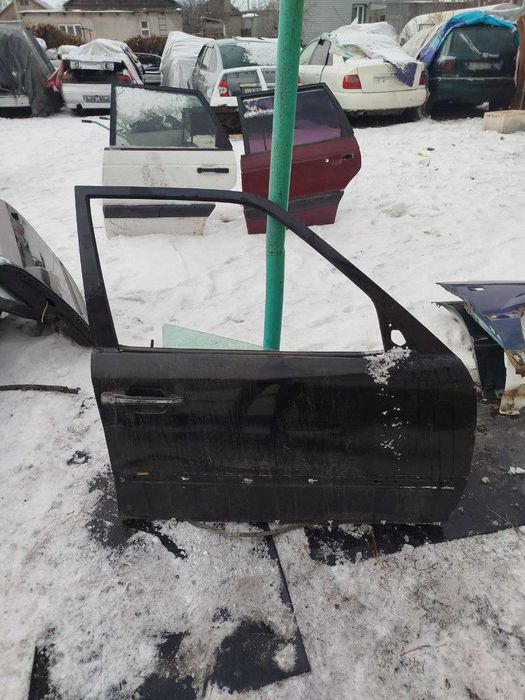 двери на мерседес 124