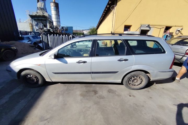 Ceasuri bord Ford Focus prima generatie