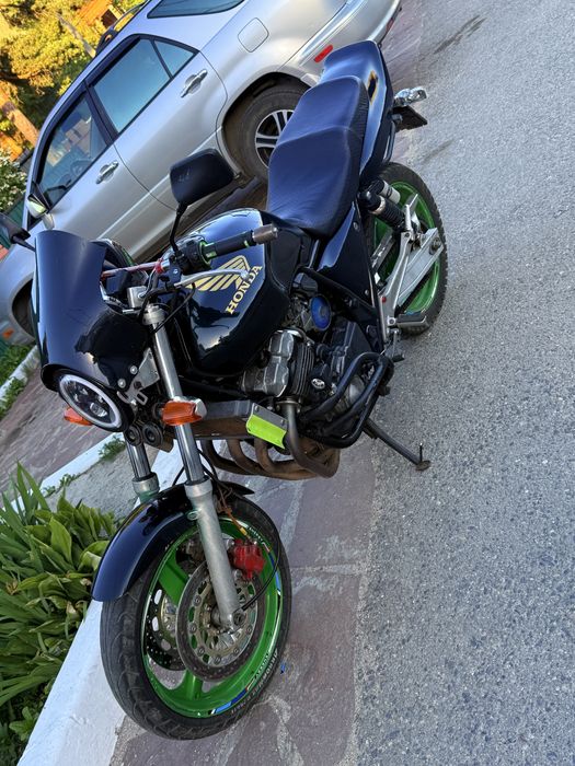 Мот Honda CB400 SF