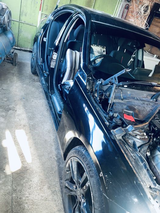 Bmw f30 motorul de 116 cai pentru dezmembrat