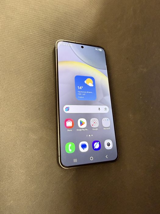 Samsung Galaxy S23 5G 8/128GB / перфектен