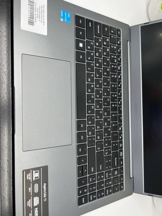 Asus core i3-12.