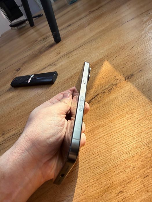 Продам Iphone 15 pro max