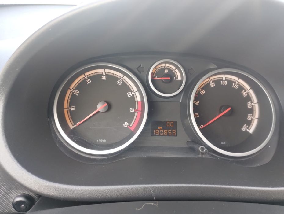 Opel CORSA 2013 1.2 gpl