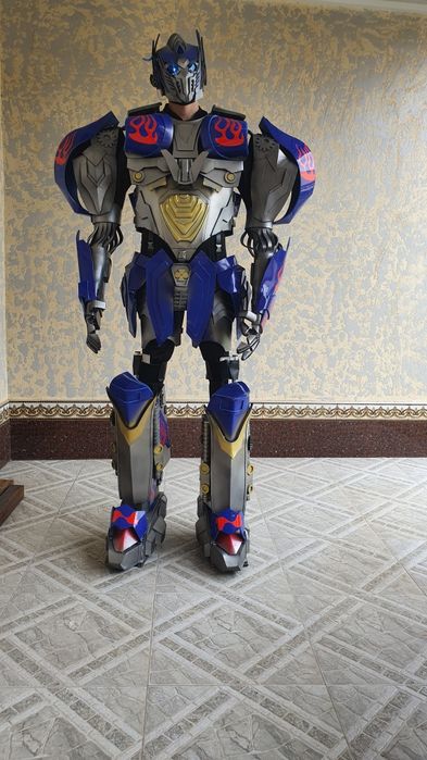 Robot odam, to'y va marosimlar uchun