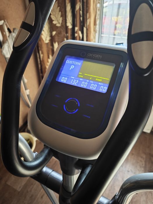 Эллиптический тренажёр OXYGEN