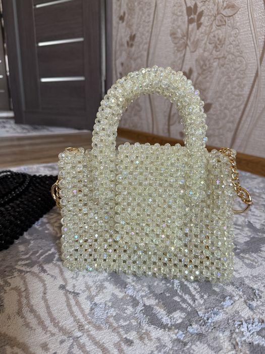 Продается сумка из бисера