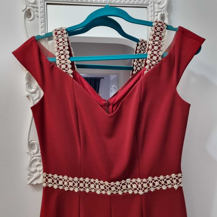 Vând rochie Nissa, purtată o singură dată