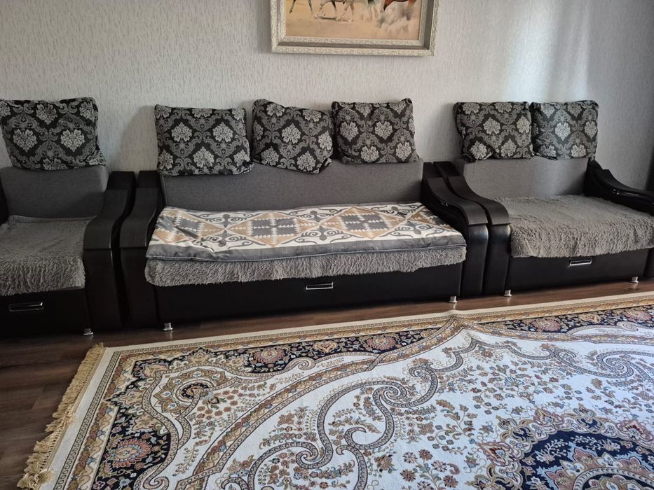 Продам диван в хорошем состояний