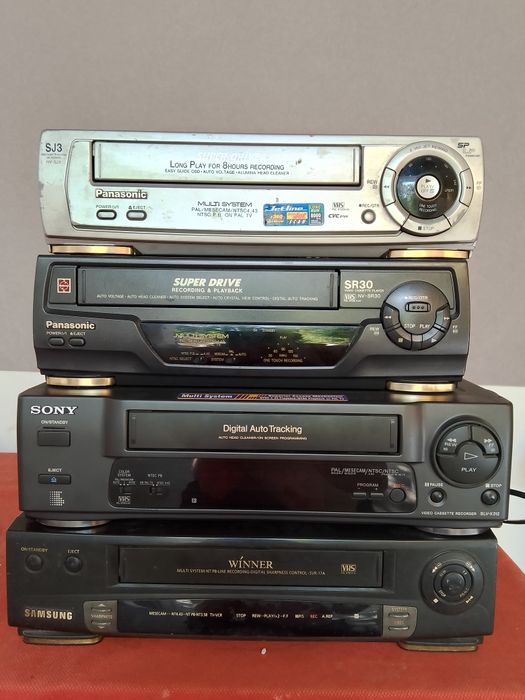 Видеомагнитофони 1000 тг