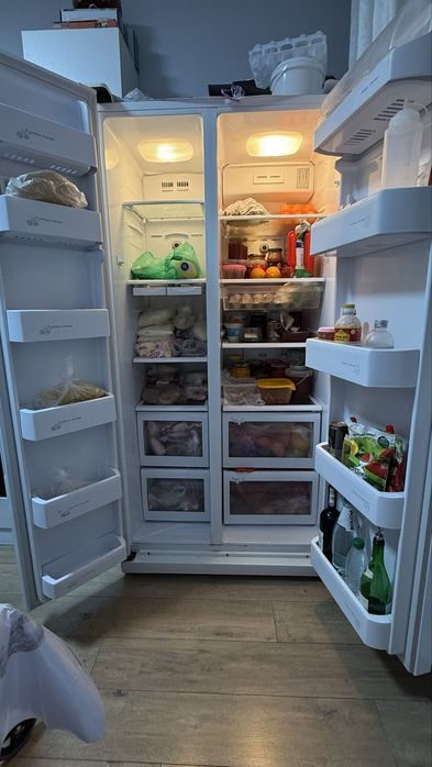 холодильник Samsung