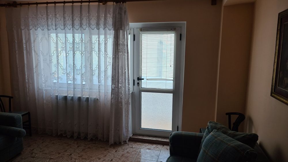 Închiriez Apartament 3 camere