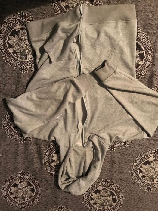 Зипка серая спортивная