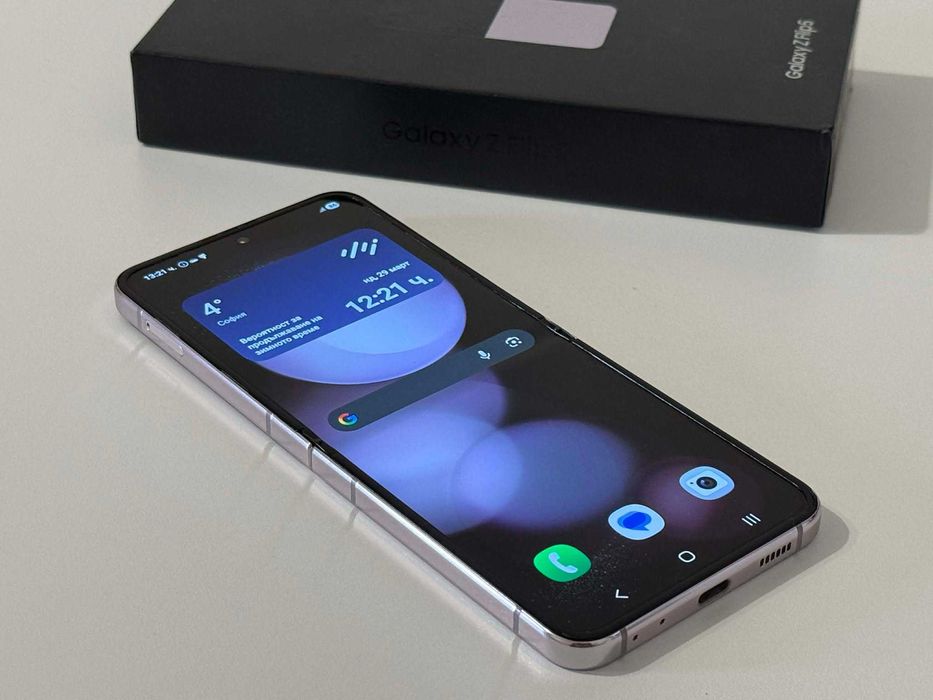 Бартер! Перфектен! Samsung Galaxy Z Flip 5 512/8GB Levender (Лилав)