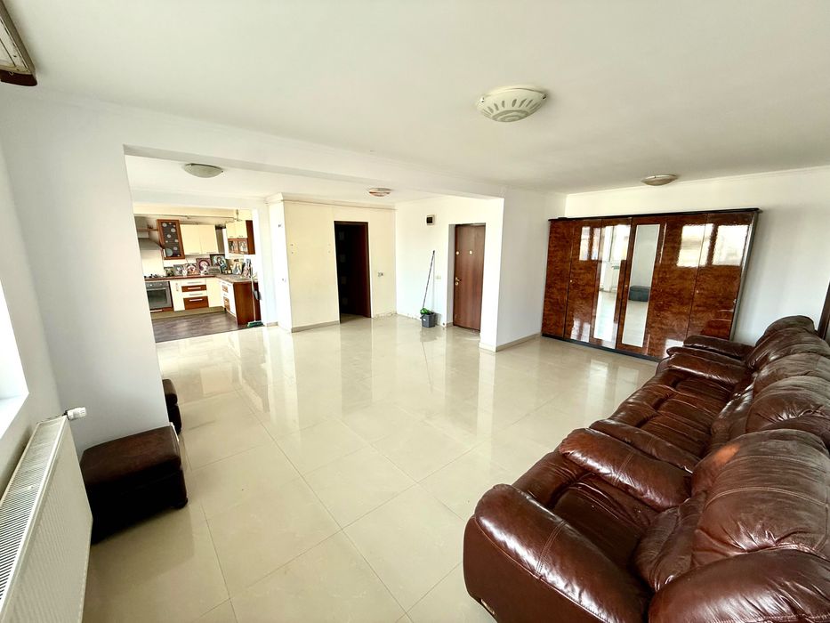 Apartament de Vanzare