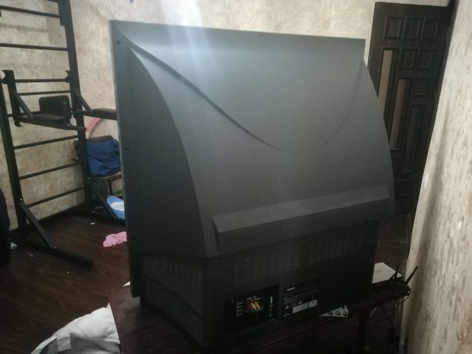 Катта Проекционный ROISON телевизор сотилади