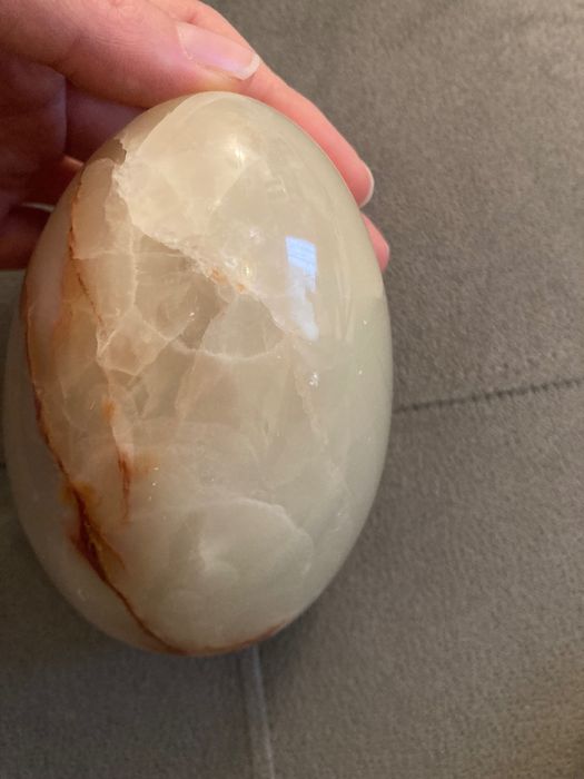 Голямо яйце от оникс