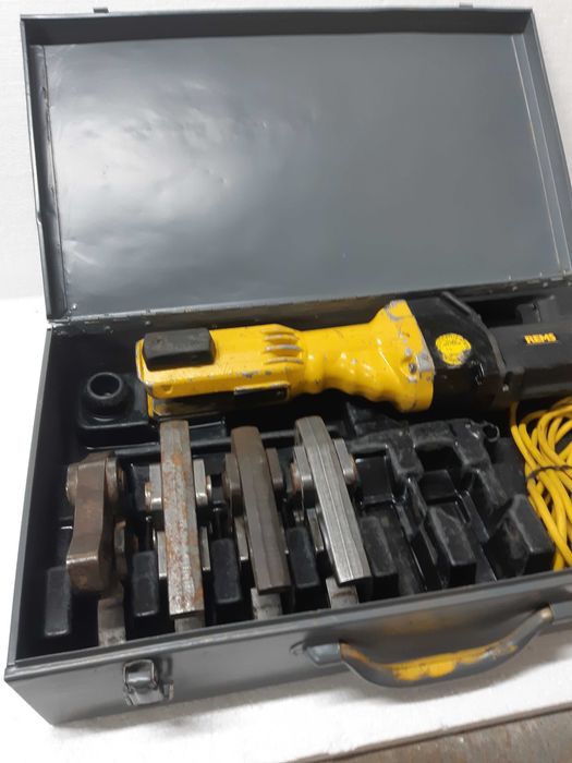 Presa electrica de sertizat cupru REMS