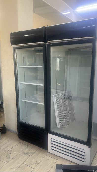 Витринные холодильники б/у