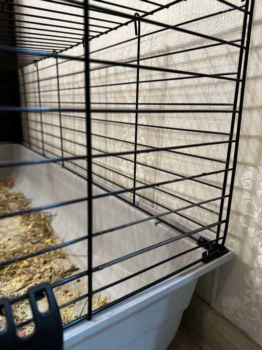 Продам клетку с сенником