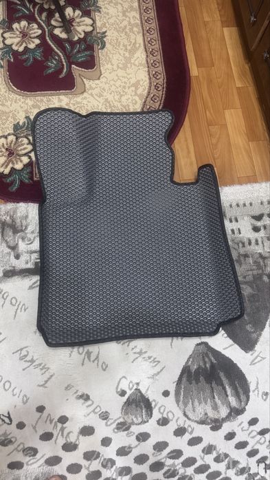 Продам коврики в салон эва